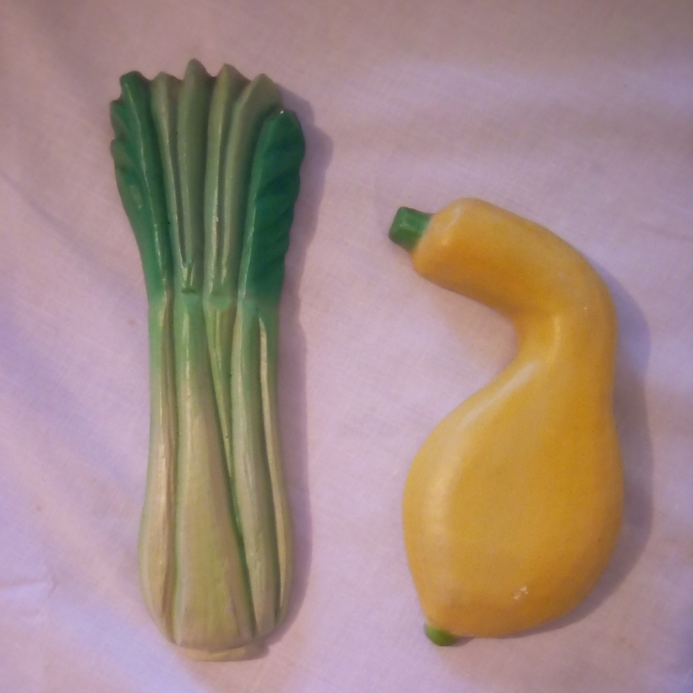 Vegetable wall hanging nice matte finish